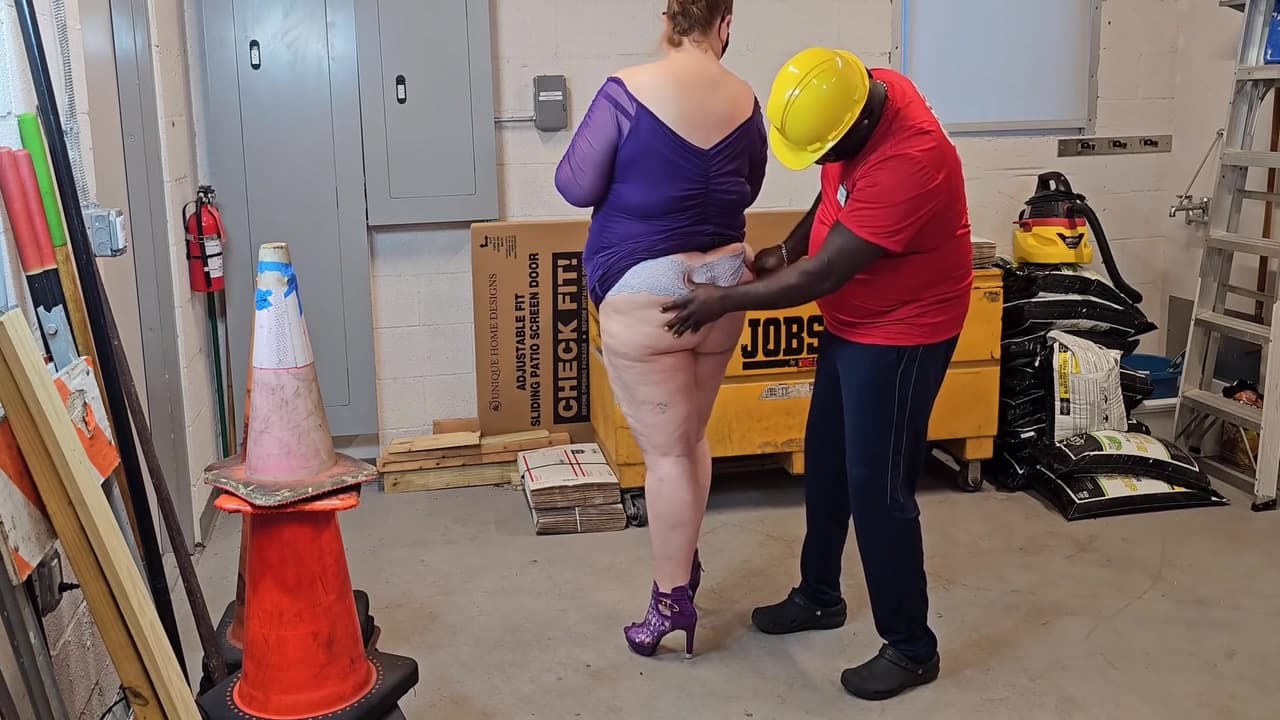 Female Boss Asked Her Maintenance Man To Cum Inside & Get Her Pregnant_main_thumbnail