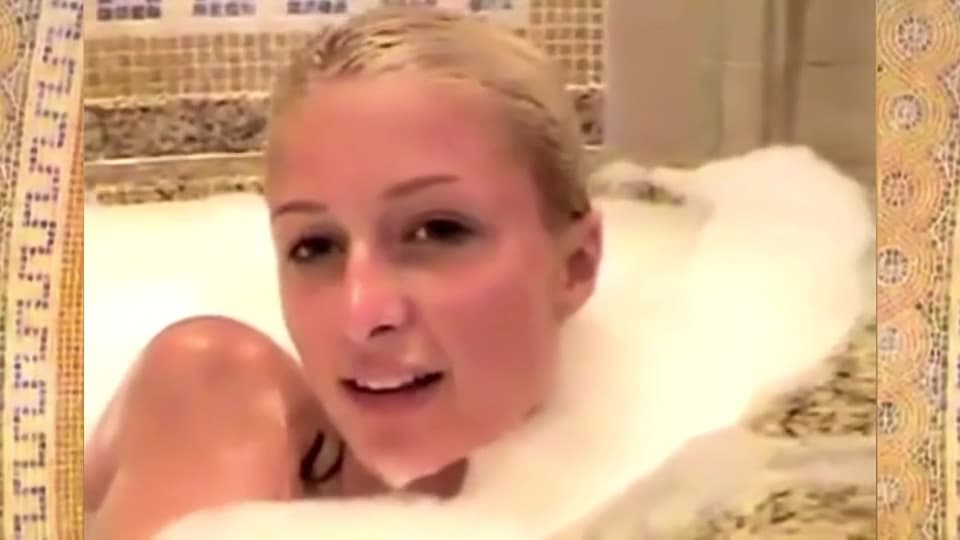 Paris Hilton Hot Naked Video_main_thumbnail