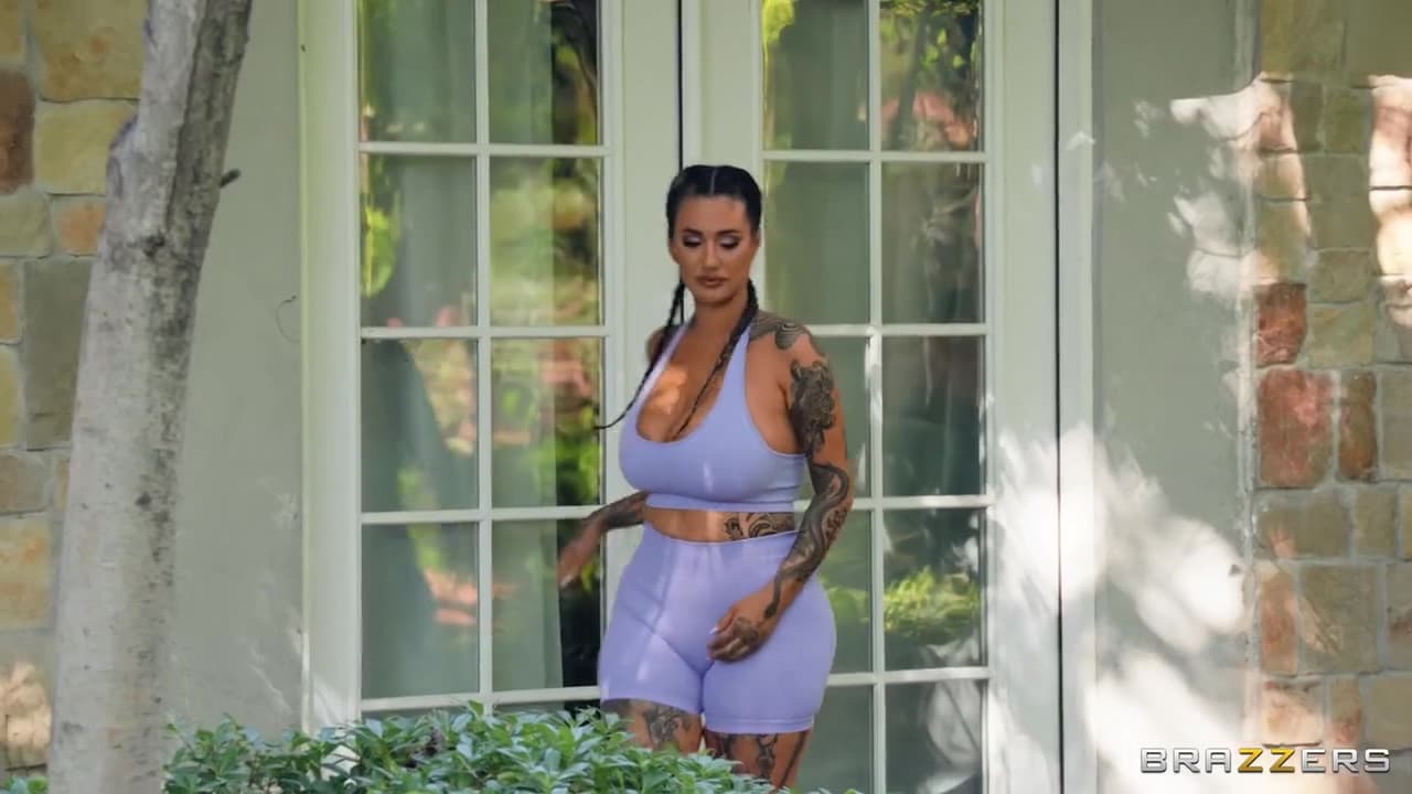 Arabelle Raphael- Jogging, Jiggling And Helping Him Che_main_thumbnail