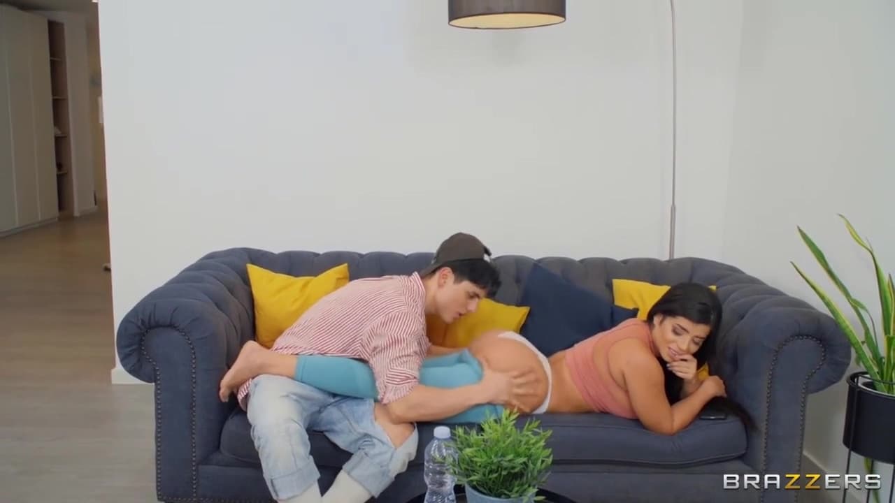 Danny D And Sara Retali - Hotdogging Her Ass / 24.2.2022_main_thumbnail