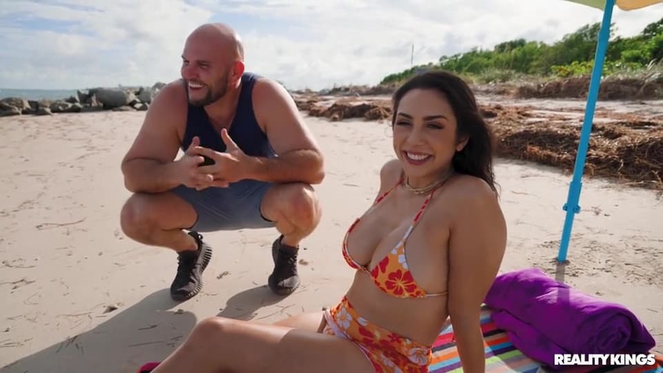 Oil Me Up And Never Stop To Fuck_main_thumbnail