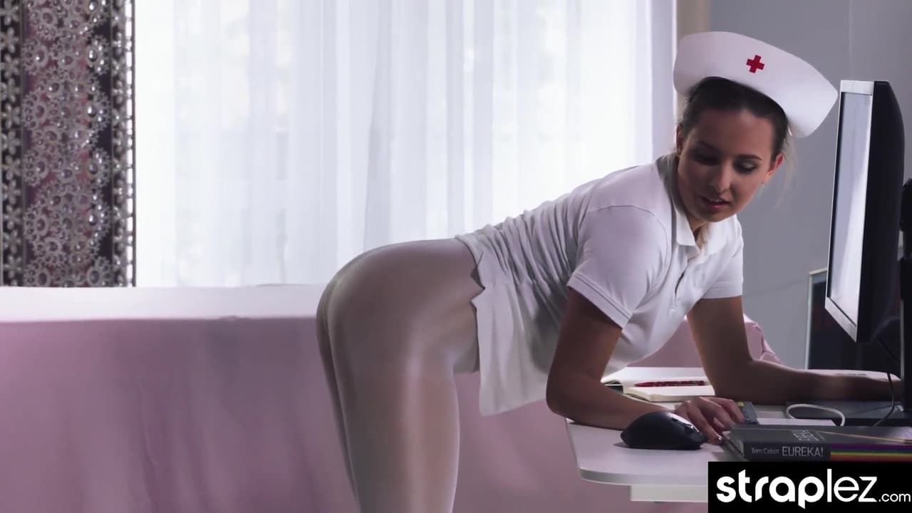 Sexy Fetish Nurse Fucks Her Colleague With A Squirting Dildo_main_thumbnail