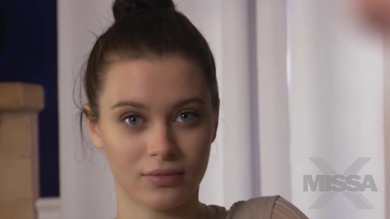 Beautiful Brunette Woman Will Give Us A Sexy Show_main_thumbnail