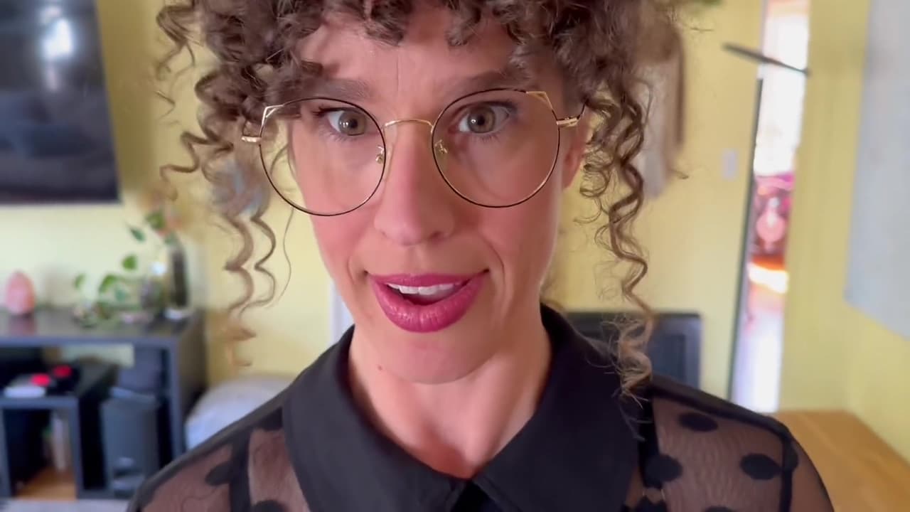 Hot Caught Stepmom Keeps Stepson Quiet_main_thumbnail