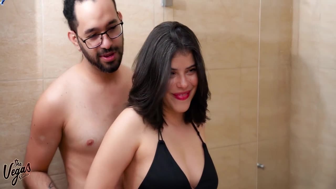 A Quickie Before Shower(?) 17 Min_main_thumbnail