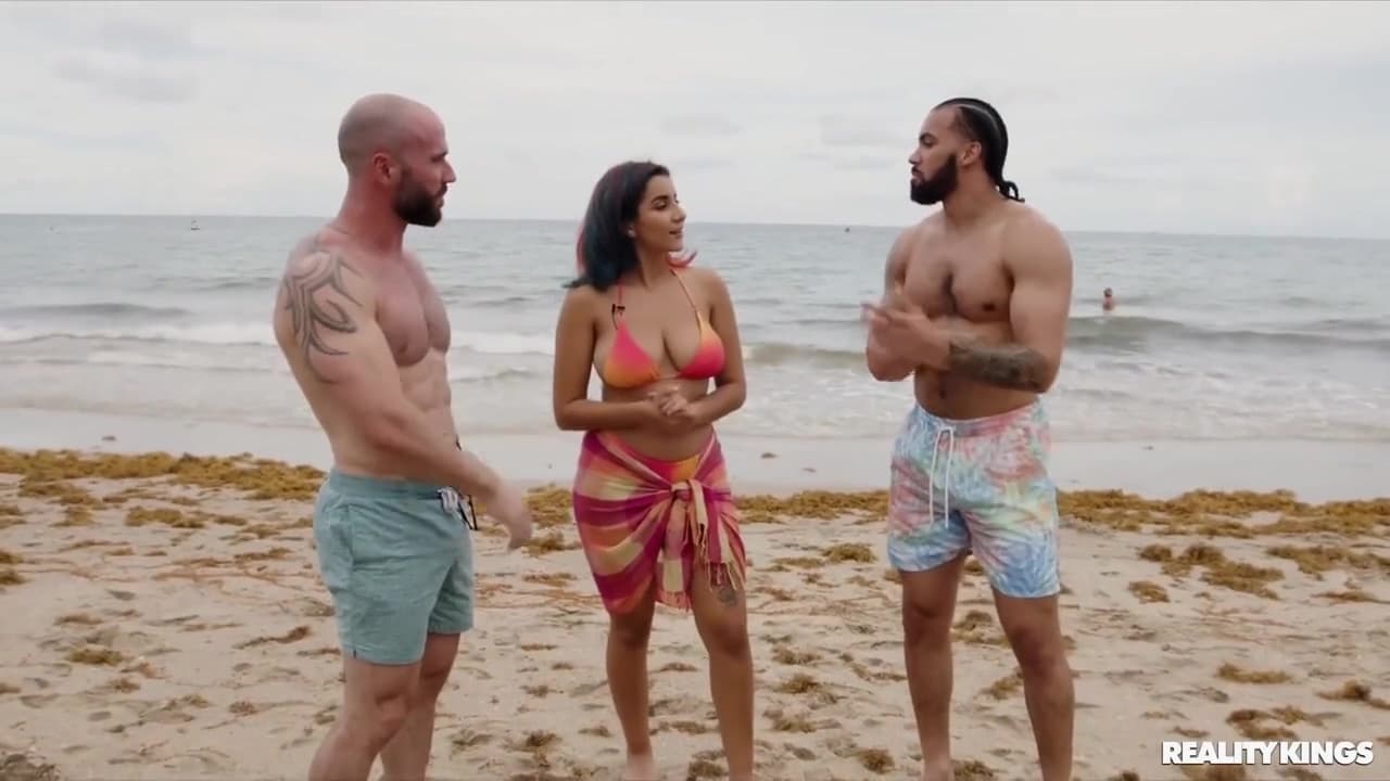 Kinky Cougar Roxie Sinner Incredible 3some Video_main_thumbnail