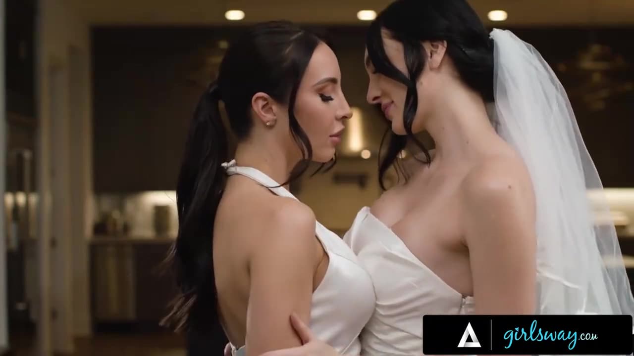 Flattering Charlotte Sins And Melissa Stratton At Reality Xxx_main_thumbnail