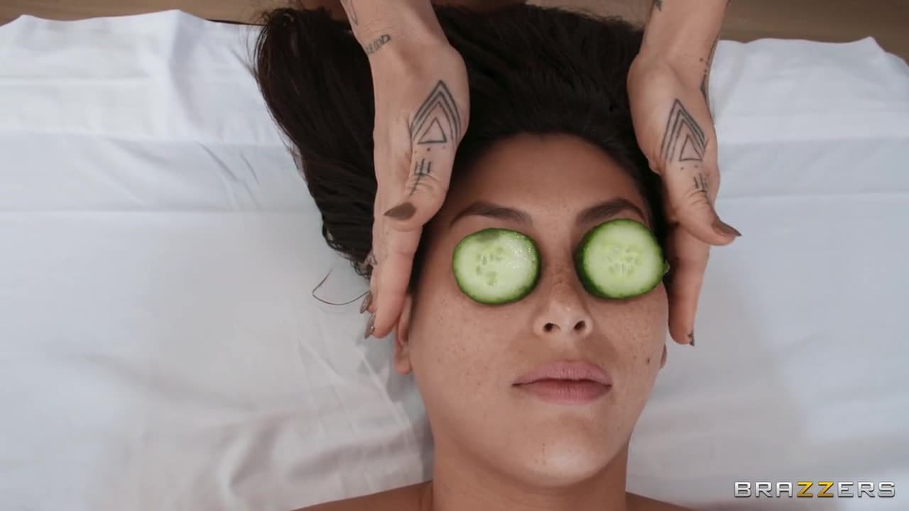 Massage For She, Nuru For He - Lola Pearl_main_thumbnail