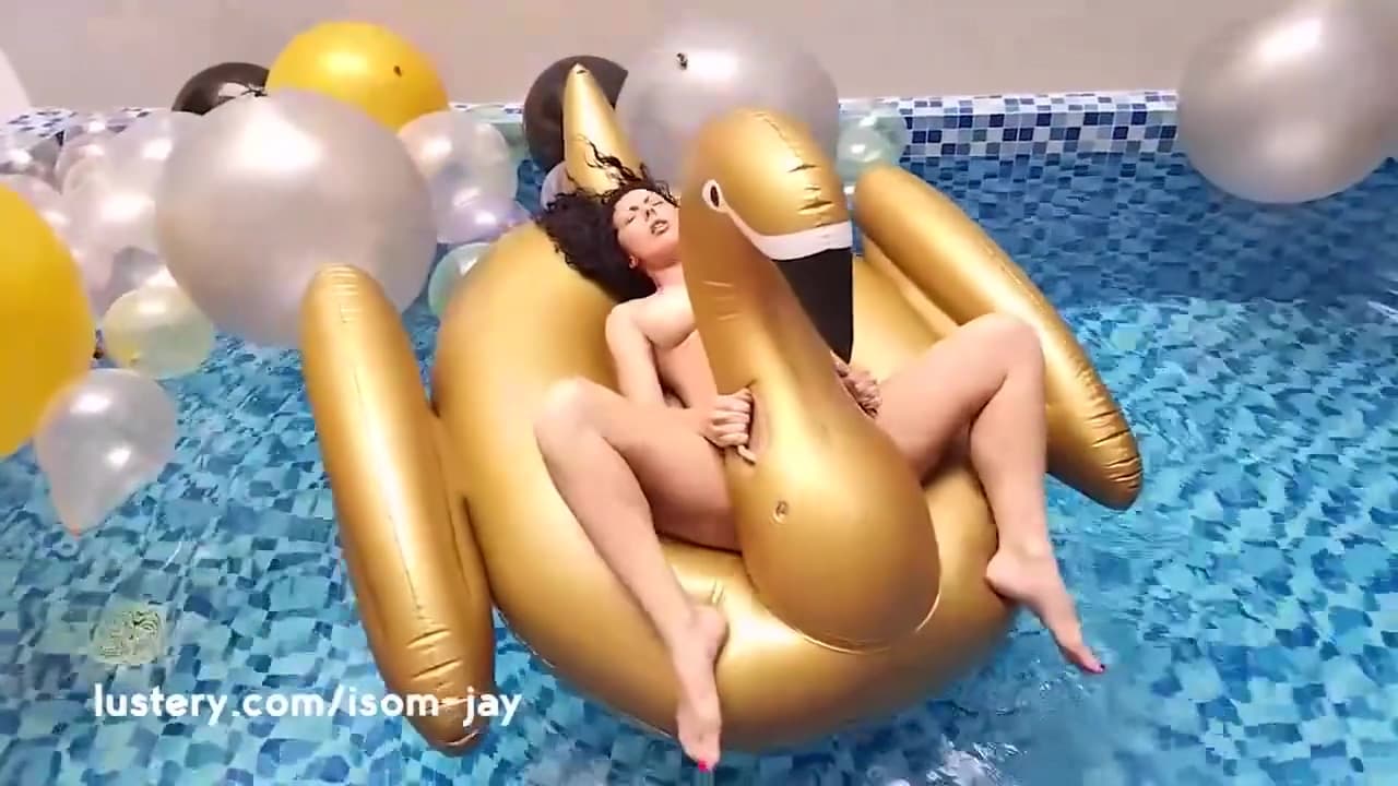 Glamour Lady-loves Hd Movie_main_thumbnail