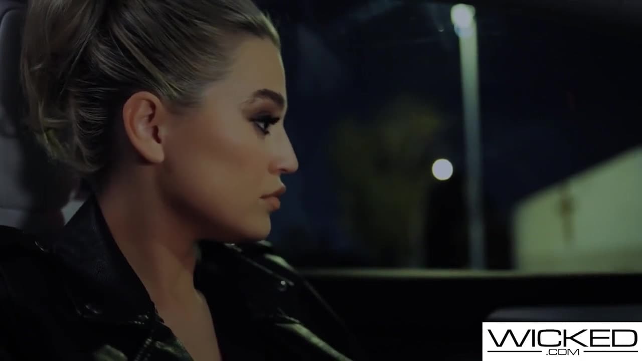 Uber Driver Blake Blossom Gets Had Sex Hard In Her Car_main_thumbnail