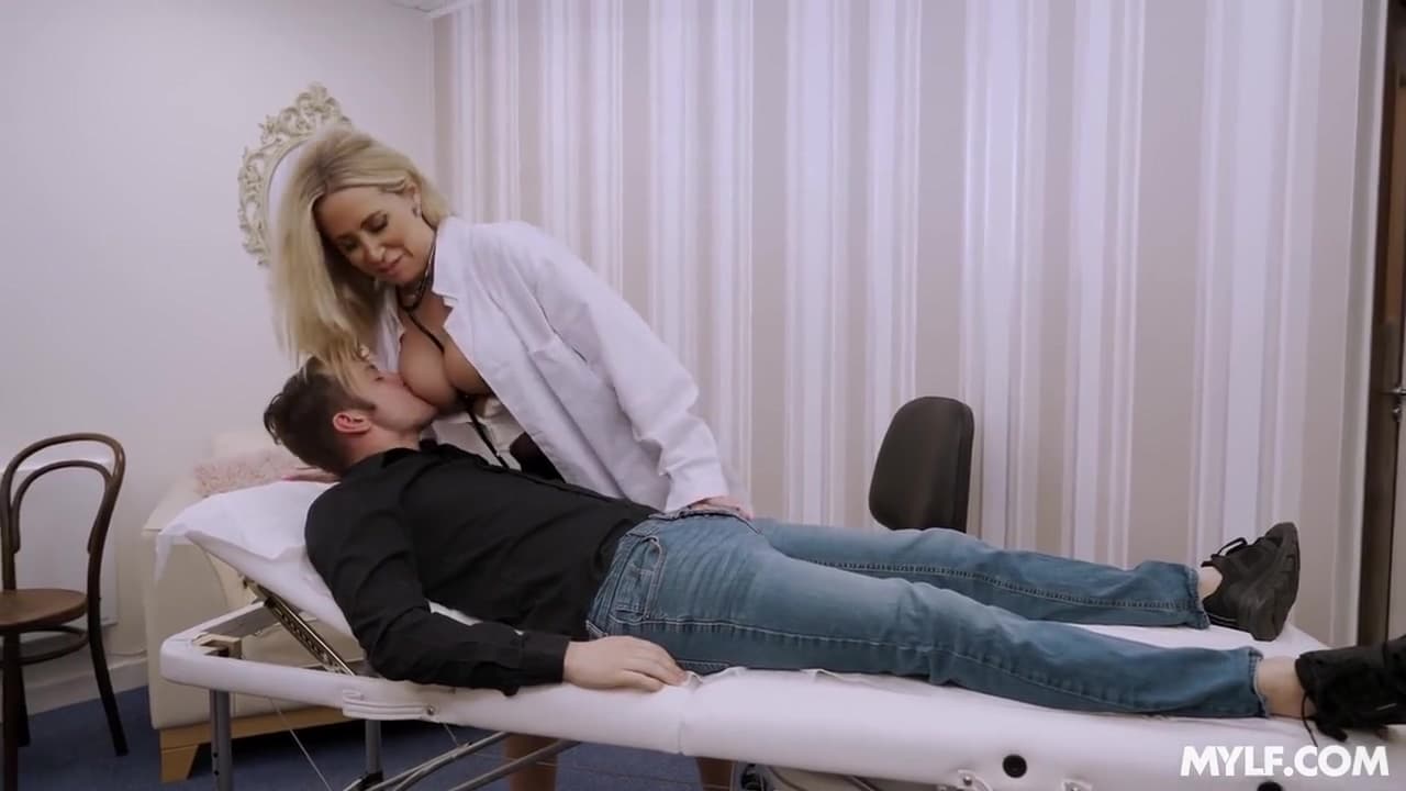 Karlie Simon - The Doctor Will Suck Your Cum Now_main_thumbnail