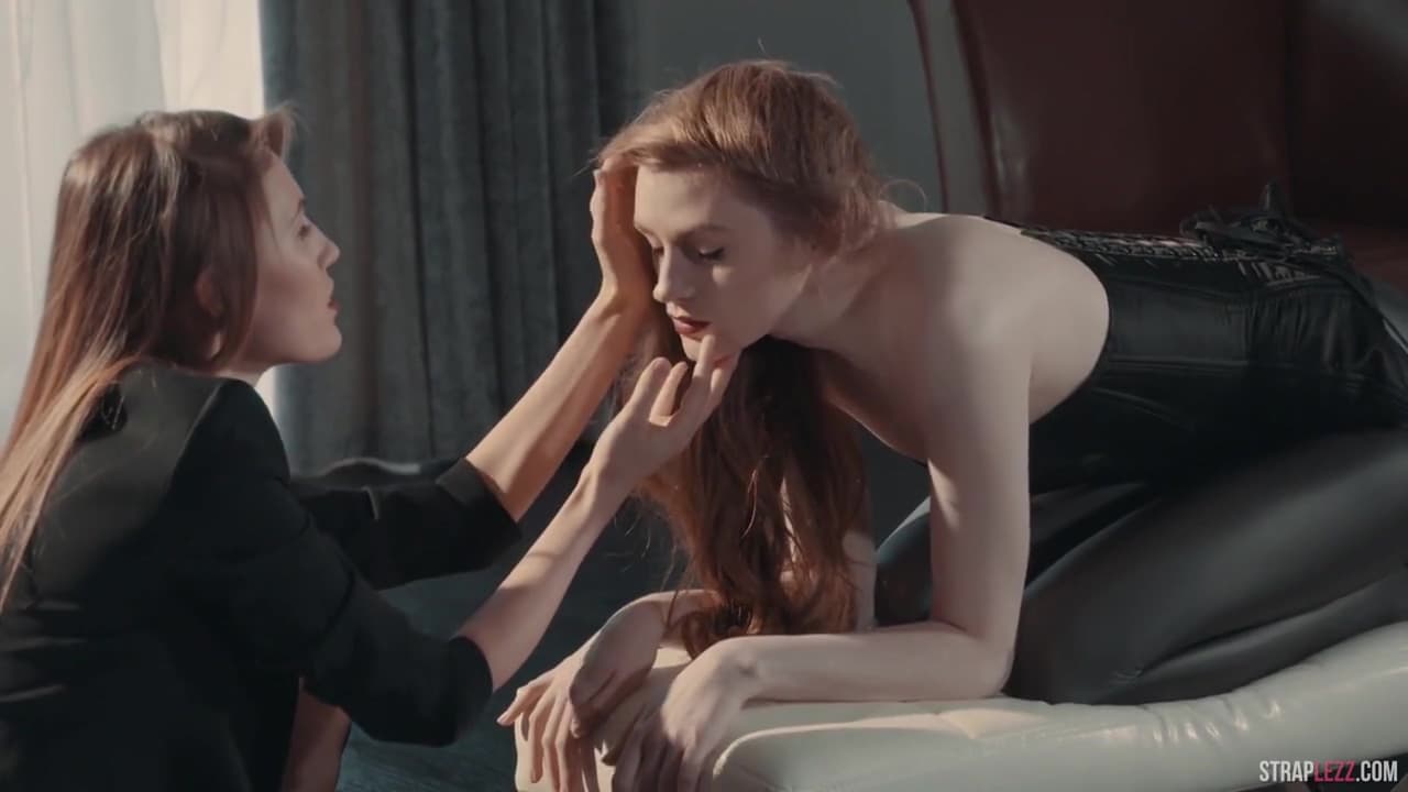 Two Hott Redhead Lesbians Strapon Fuck - Rossy Bush American_main_thumbnail