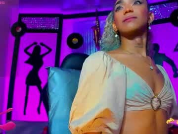 Nicky 🧡 (Please help me with your thumbs up it's importan) live cam