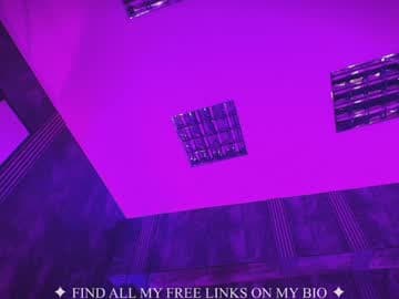 Charlotte (or Charlie, if you want ^^) live cam