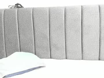 Giselle & James live cam