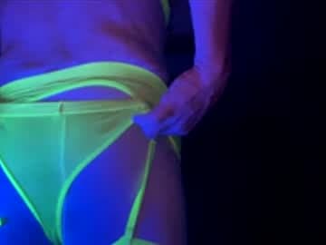 kaeleeslut55 live cam