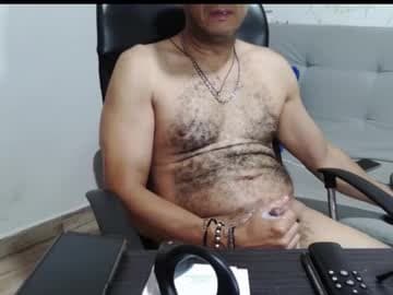 Latinmartin254 live cam