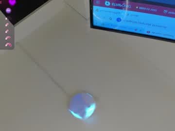 Layla Mackenzie 🎀 live cam