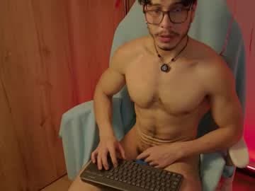 Mikael independent model live cam