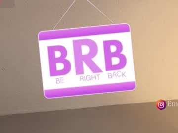 Yuliana (sessions from Monday to Friday, Colombian time 4:30 am to 10:30 am) live cam