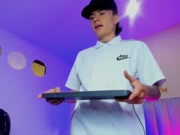 Nascary Fox live cam