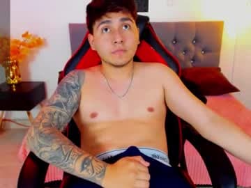 Nicolas James live cam