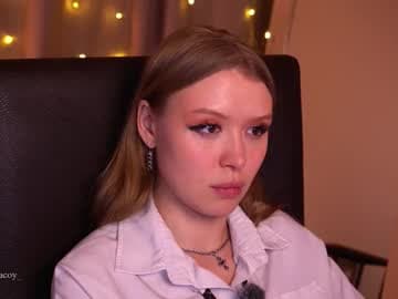 Online at February 15, 17, 18, 19, 21, 22, 24-28  +-14:00 live cam