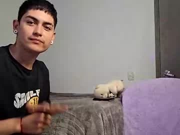 Zhara_and_logan live cam