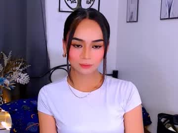 Zia, follow me guys! live cam