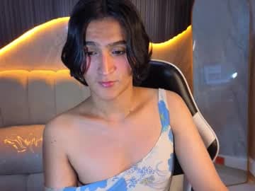 Zoe Online 14:00 - 21:00 live cam