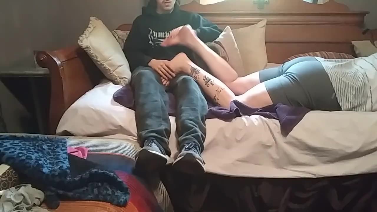 Fucking him with my feet_main_thumbnail