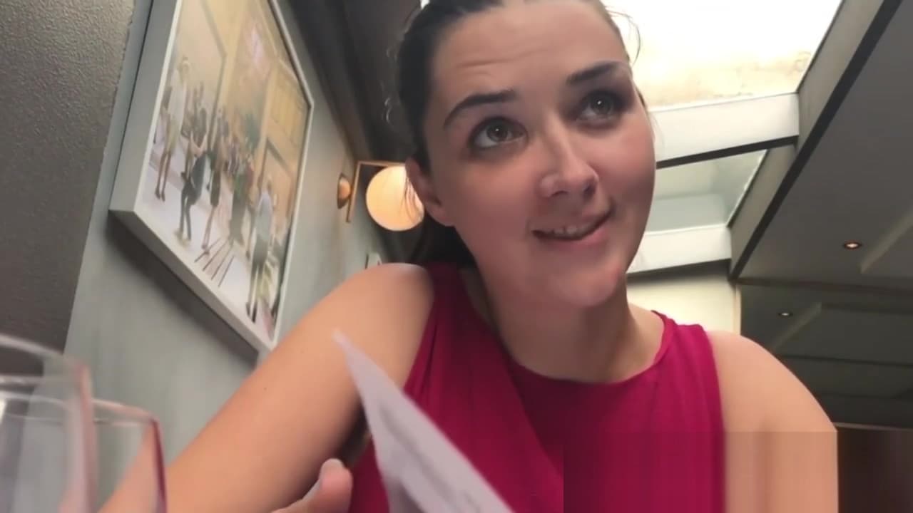 Awesome babe loves blowing cock_main_thumbnail