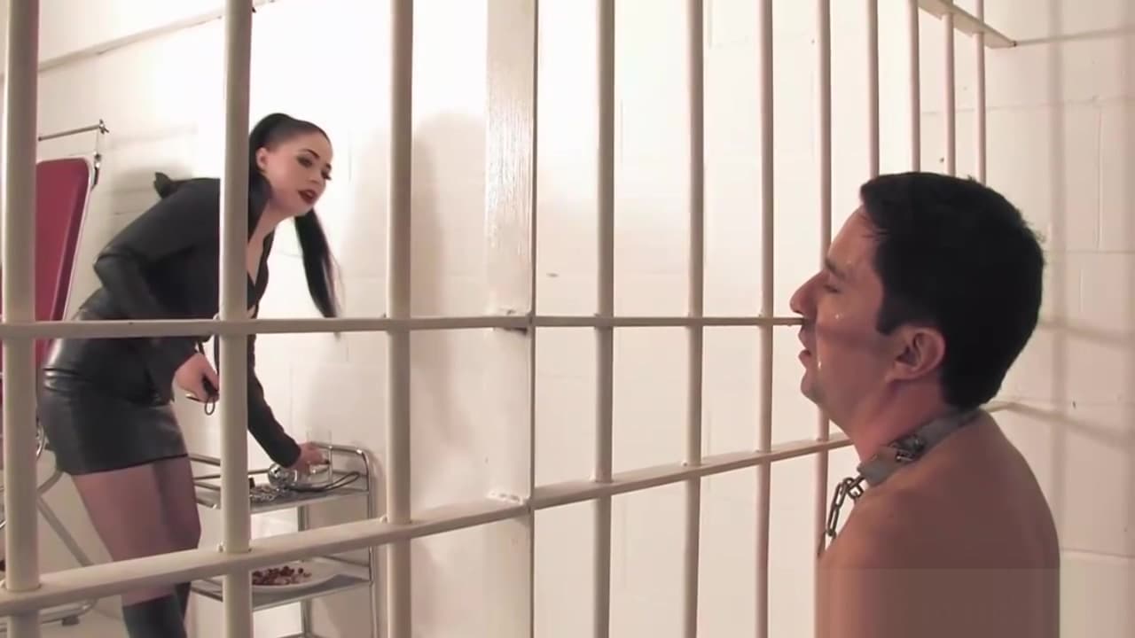 English dom teasing her pathetic caged sub_main_thumbnail