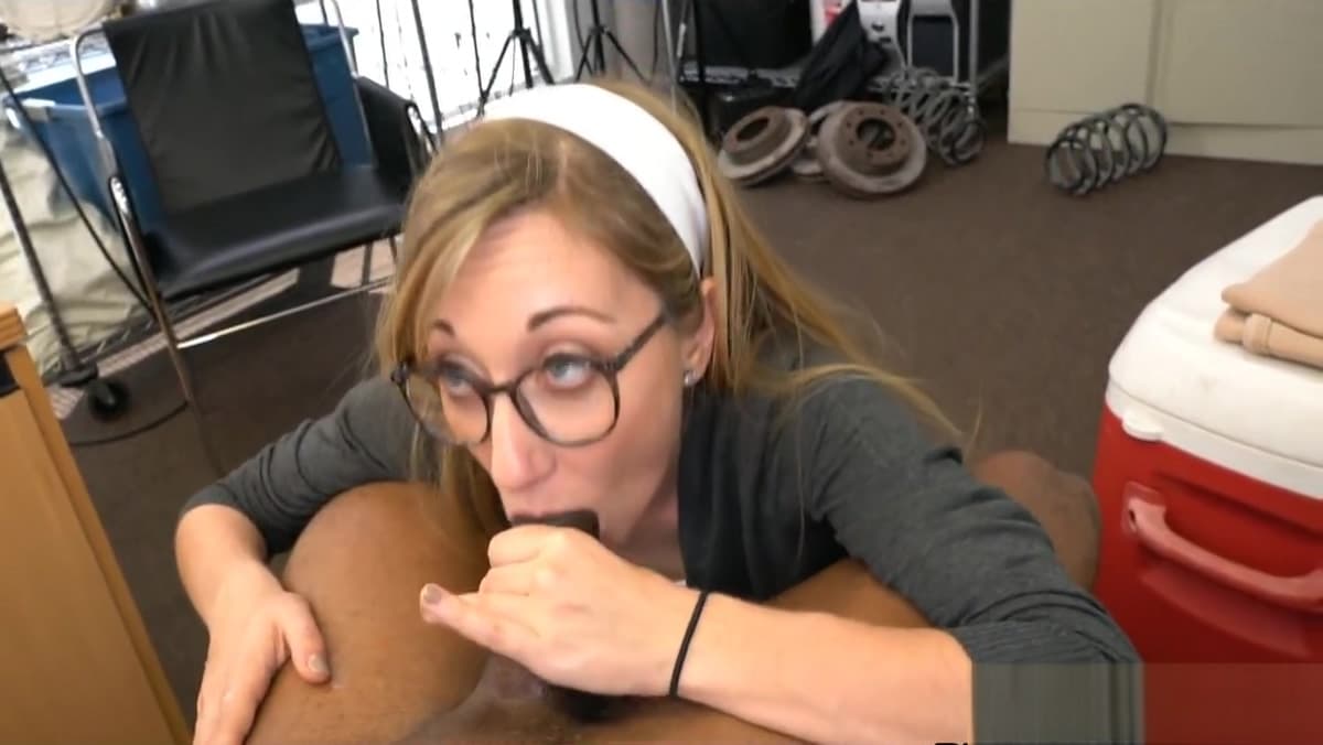 18 Year Old Black Cock Sucker_main_thumbnail