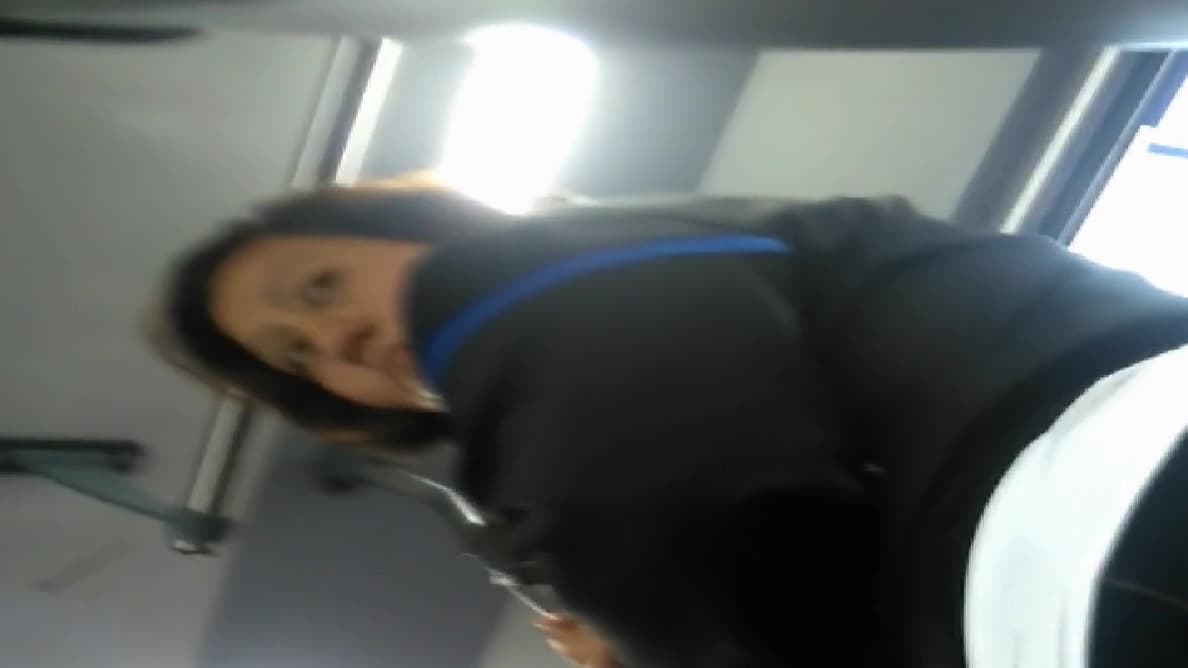 EL CULOTE EN EL CAMION, SE DA CUENTA QUE LA GRABO_main_thumbnail