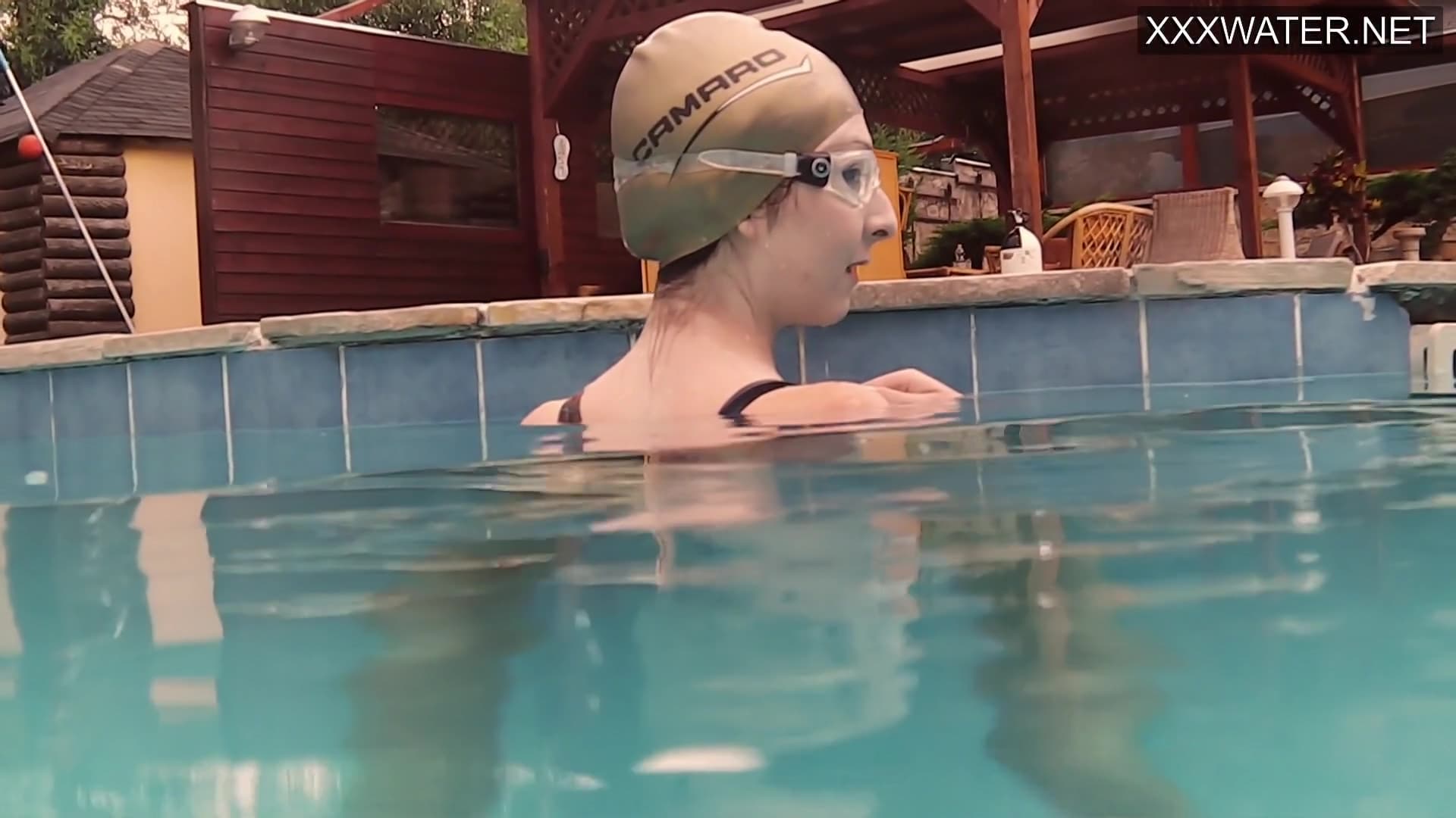 Young Babe Emie Amfibia Gets Orgasms In The Swimming Pool_main_thumbnail