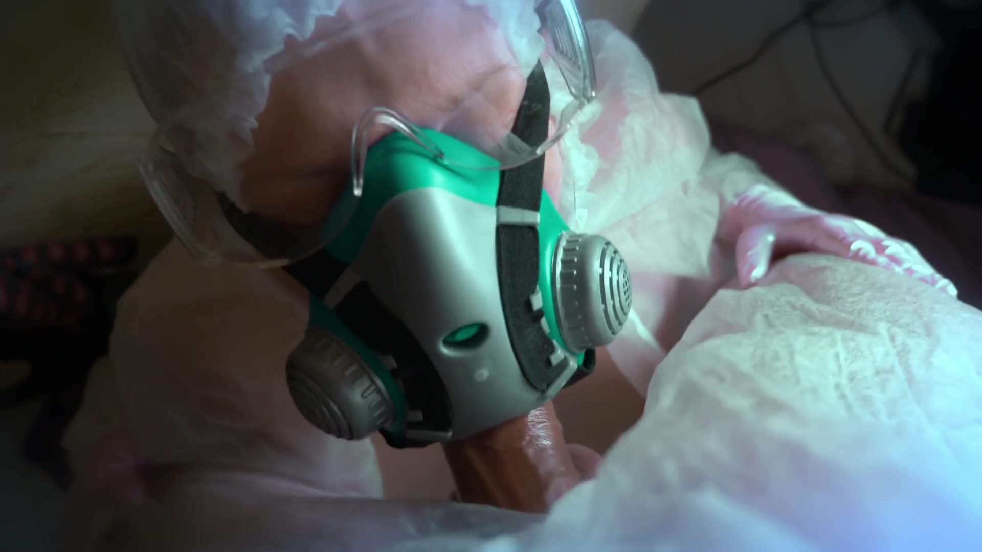 Woman In A Gas Mask And Gloves Jerks Off A Cock And Sucks. Handjob, Blowjob_main_thumbnail