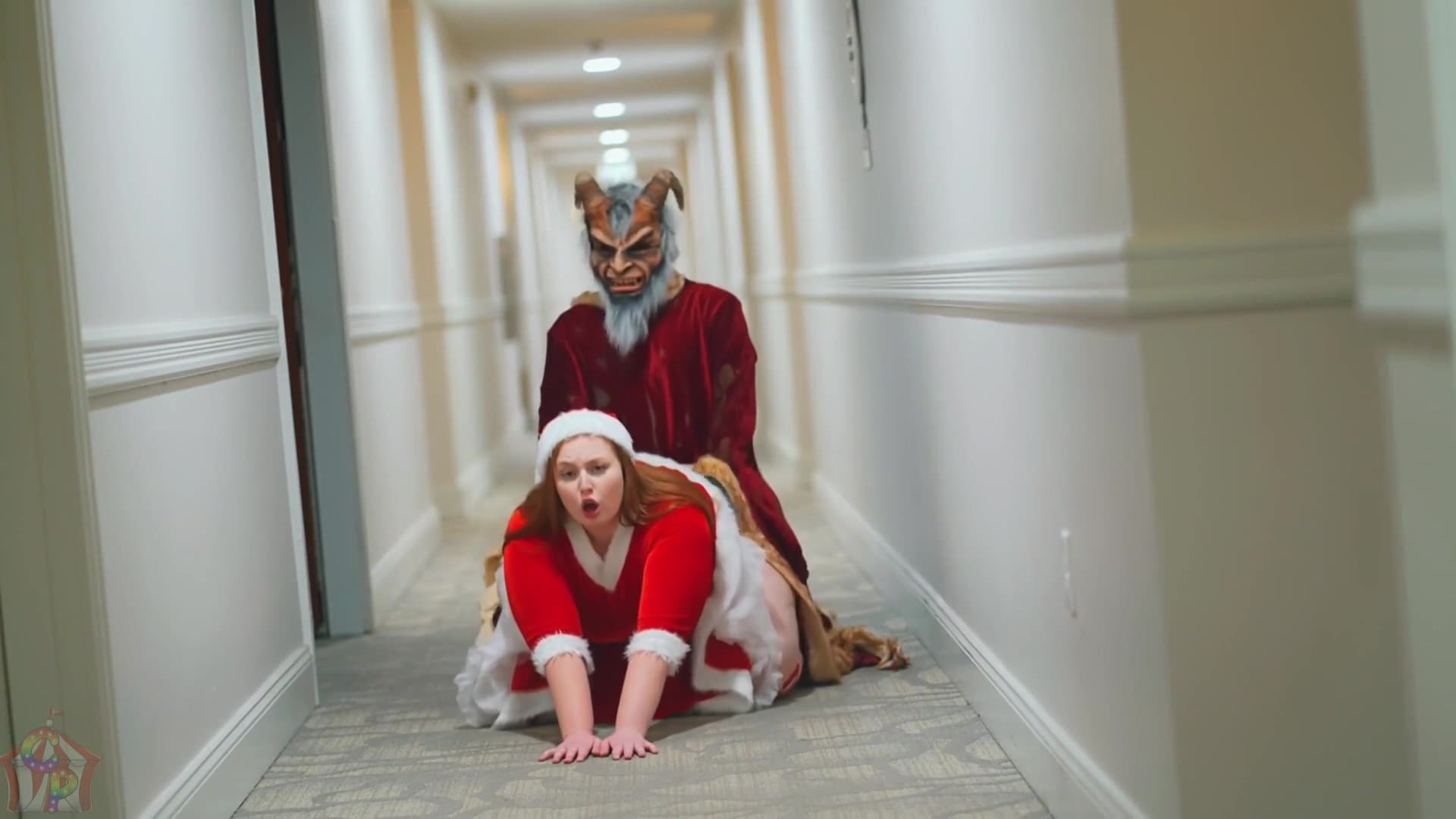 Mia Dior - Fucks Gibby The Clown During The Holidays_main_thumbnail