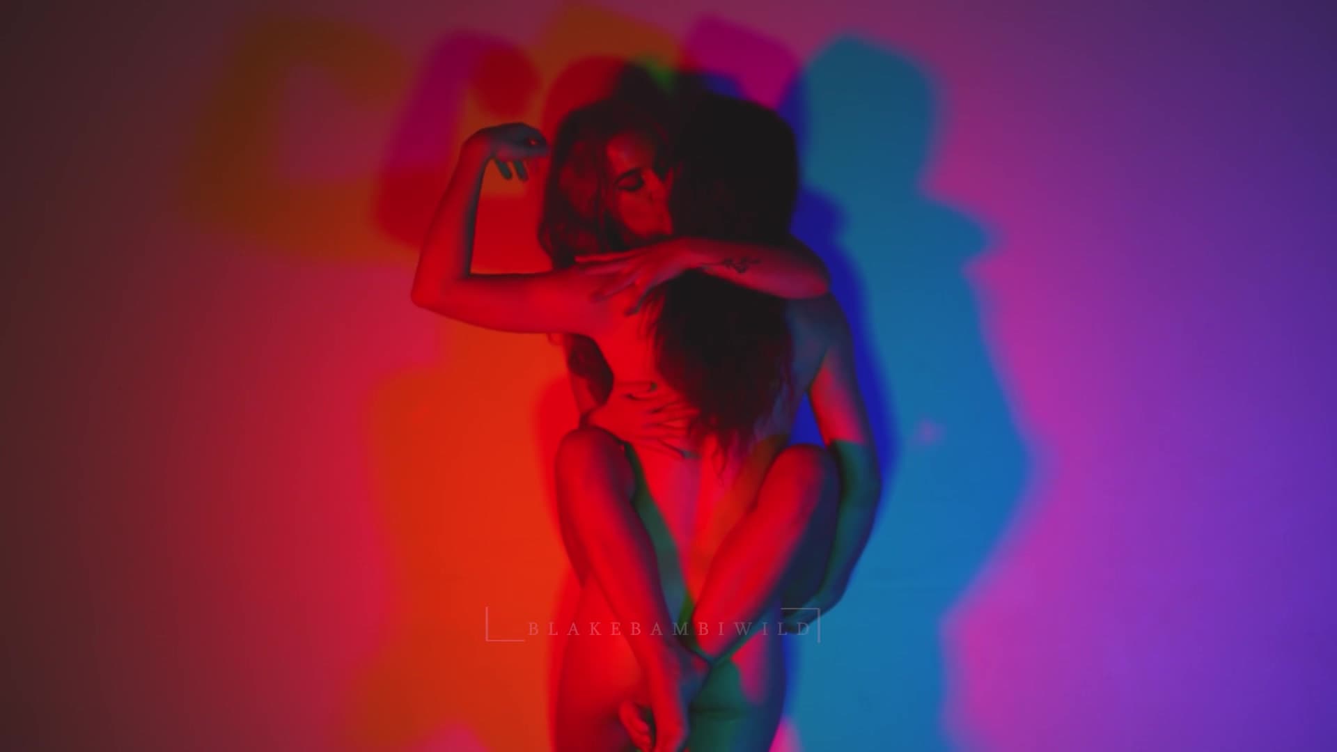 Real Lesbian Couple Kissing And Pussy Eating Against Wall_main_thumbnail