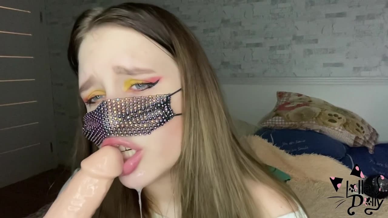 Lolla Dolly - Sweet Bitch Swallows A Huge Dildo_main_thumbnail