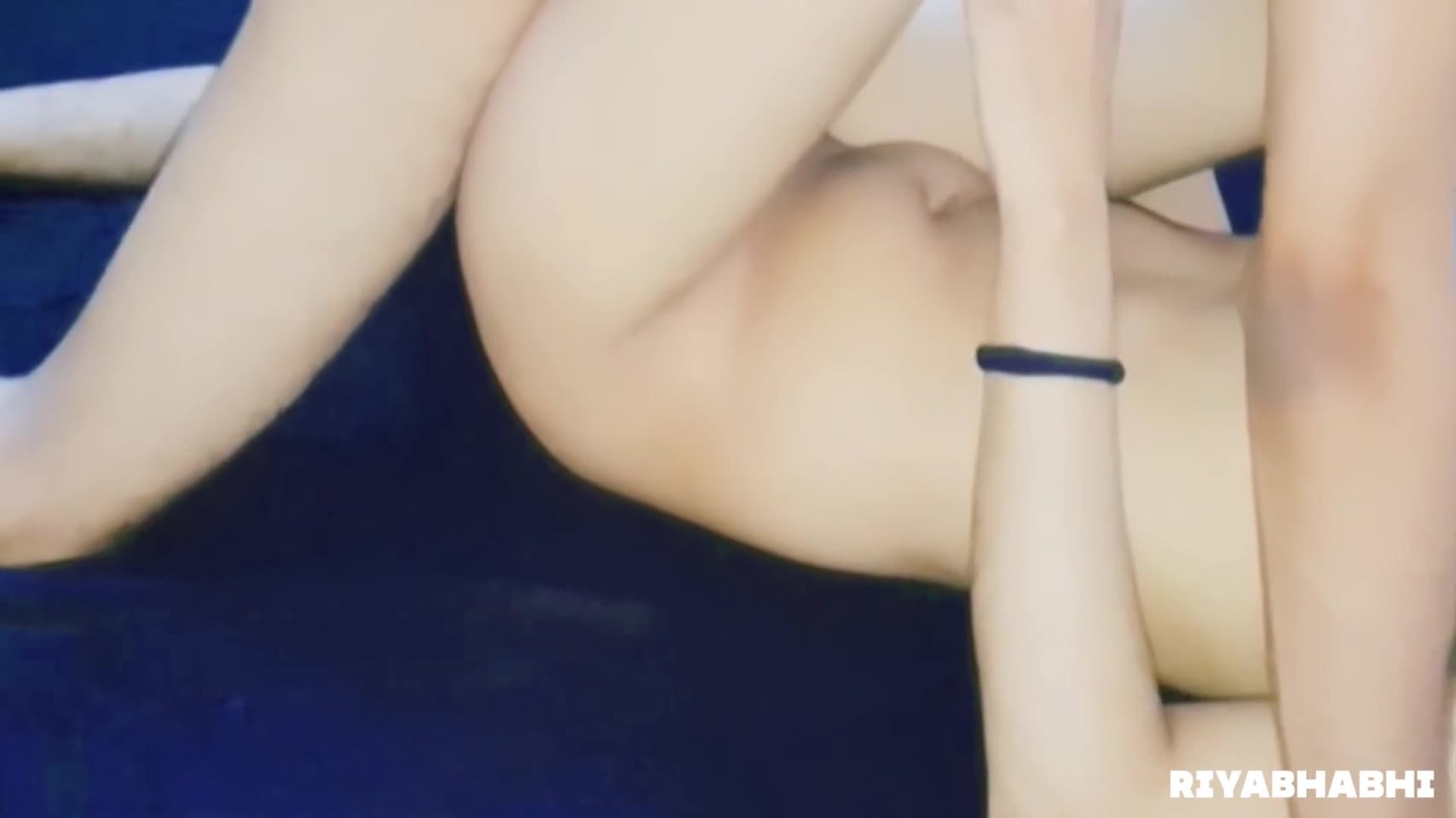 कम वल भभ क हटल म ल जकर चत और Pड दन फड द 11 Min_main_thumbnail