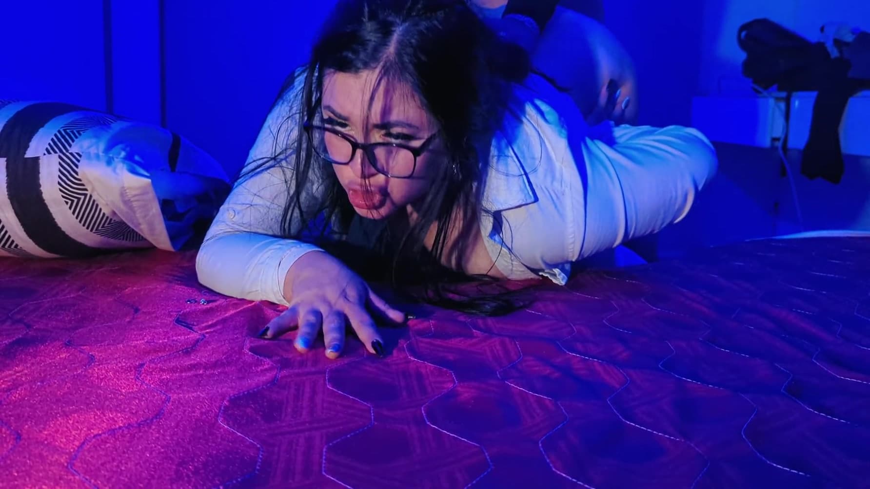 I Seduce And Fuck My Stepbrother Hard In His Room_main_thumbnail