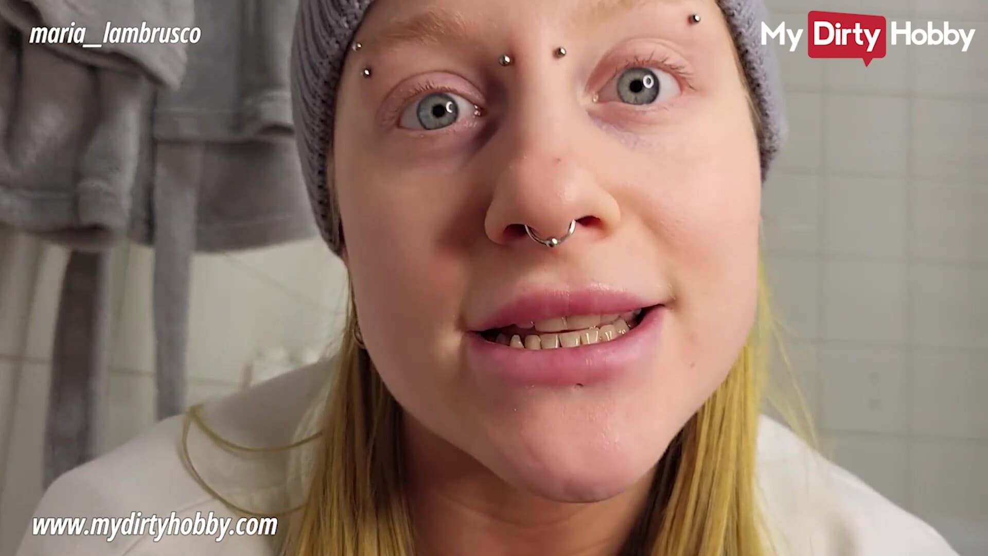 My Dirty Hobby - Blonde babe masturbating in the bathroom_main_thumbnail