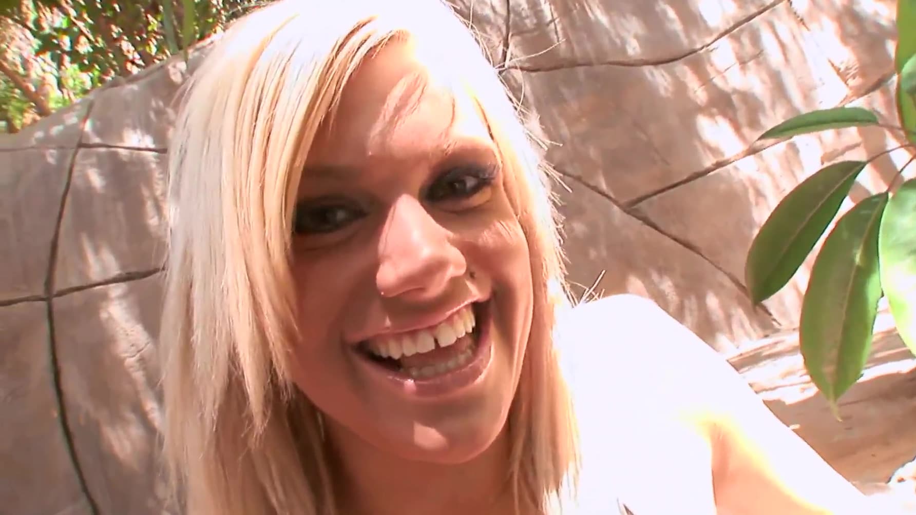 Chase Taylor In A Horny Girl Gets Her Pussy Filled_main_thumbnail