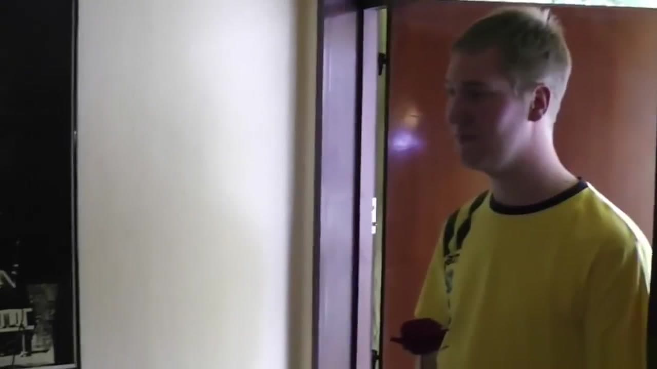 Jungschwanz 18yr Darf Geile Milf Mit Dicken Titten Ficken_main_thumbnail