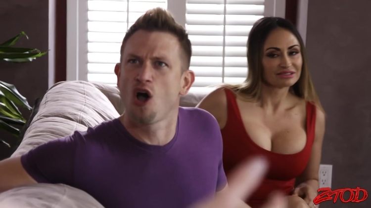 Ella Hot Threeway Fuck On Couch_main_thumbnail