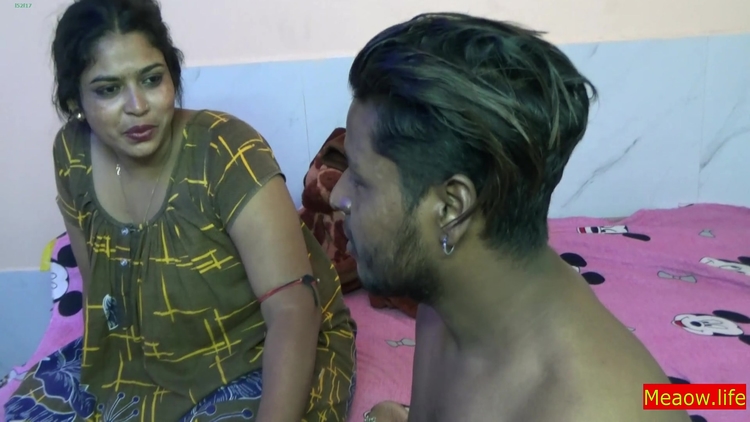 Village Bhabhi Sex! Beautiful Pussy Sex_main_thumbnail